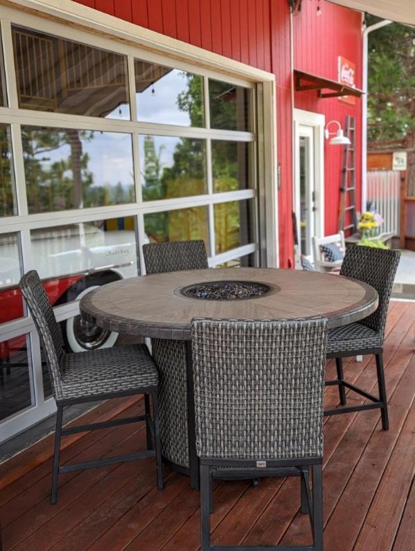 Red Barn Retreat Hotel North Fork Exterior photo