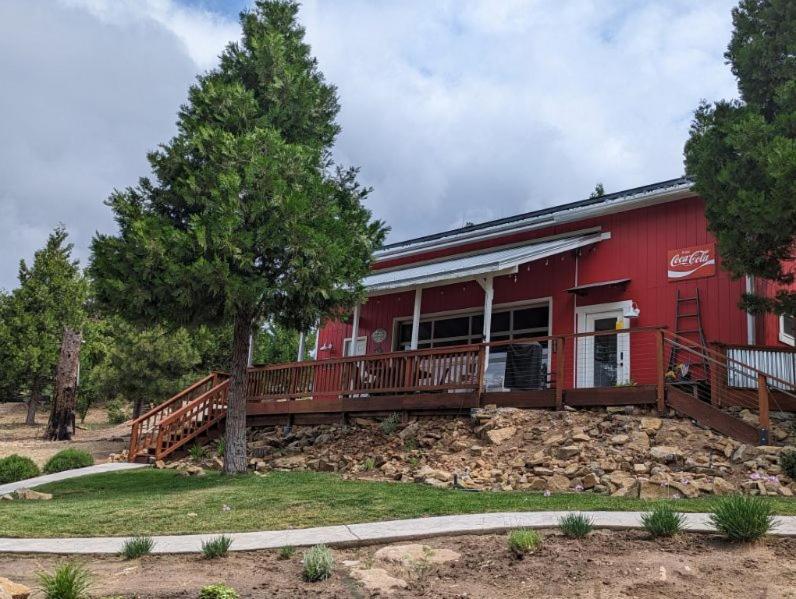 Red Barn Retreat Hotel North Fork Exterior photo